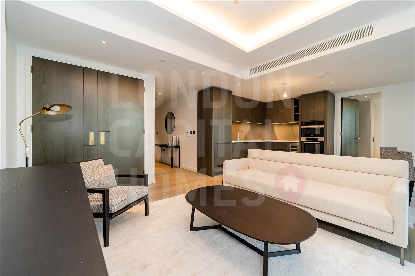 1 bed property in 8 Carnation Way, London